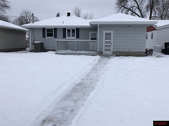2nd image of 1109 N Payne St