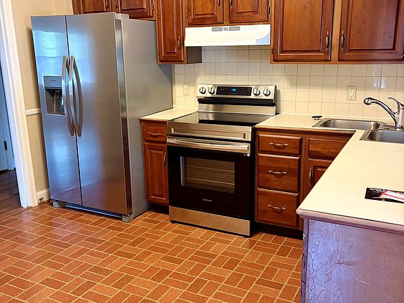 5th image of 217 Romany Rd