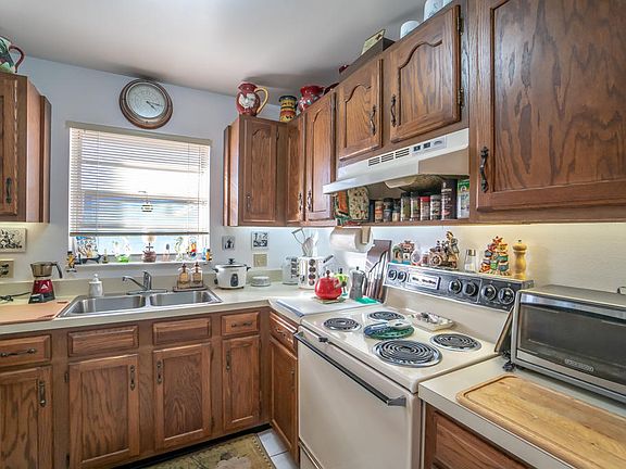 3rd image of 28 Lake Vista Trl APT 206