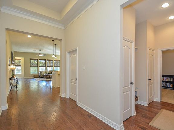 2nd image of 5551 Cedar Elm Ln