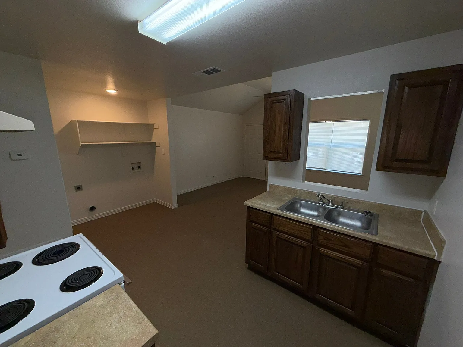 1118 South MLK — Photo 1