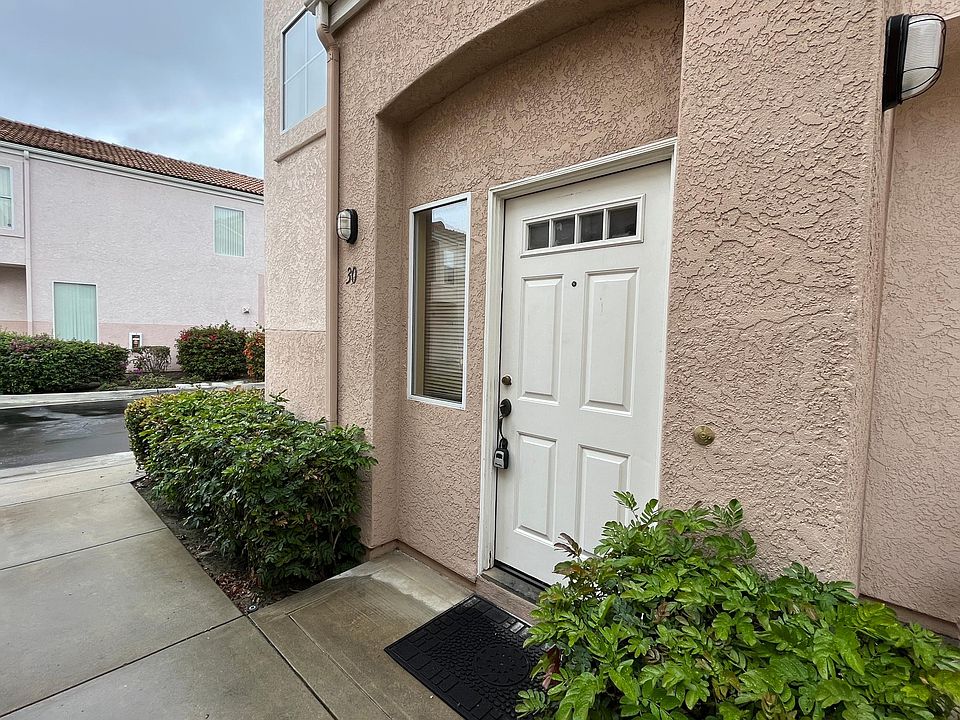 1st image of 405 Sanibelle Cir Unit 30