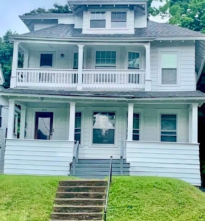 1st image of 515 Euclid Ave #17