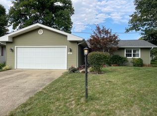 2317 Rebecca Dr, Champaign, IL