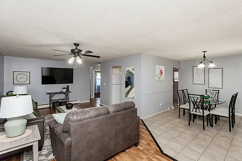 2019 Payton Ave Photo 1