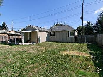 2nd image of 809 S Chehalem St