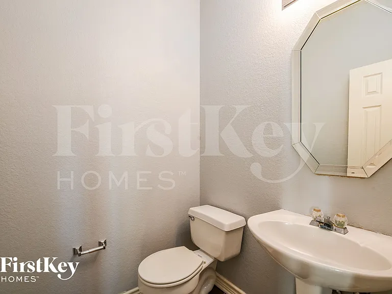 4909 Lodgepole Ln — Photo 14