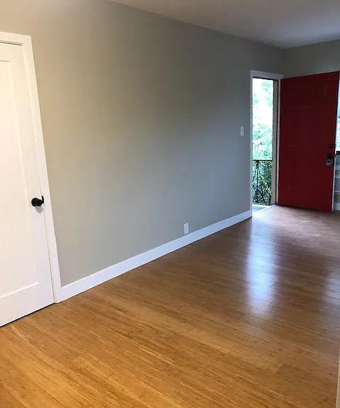 6330 Vineland Ave #2 — Photo 6