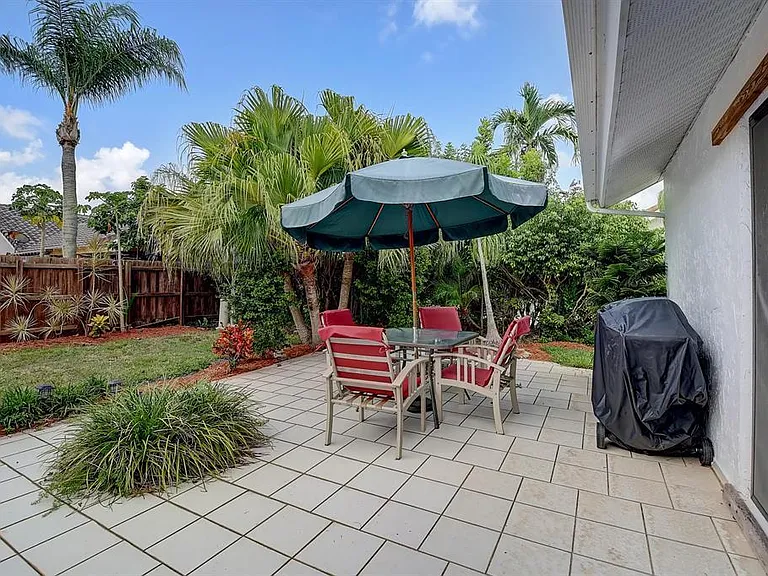 9565 El Clair Ranch Rd — Photo 24