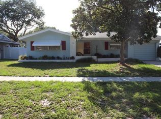 1757 Woodridge Dr, Clearwater, FL 33756