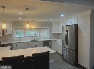42 Douglas Dr, Jackson, NJ 08527
