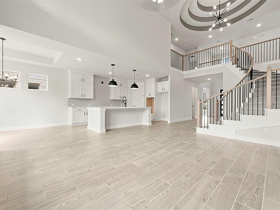 4th image of 27327 Prairie Indigo Ln