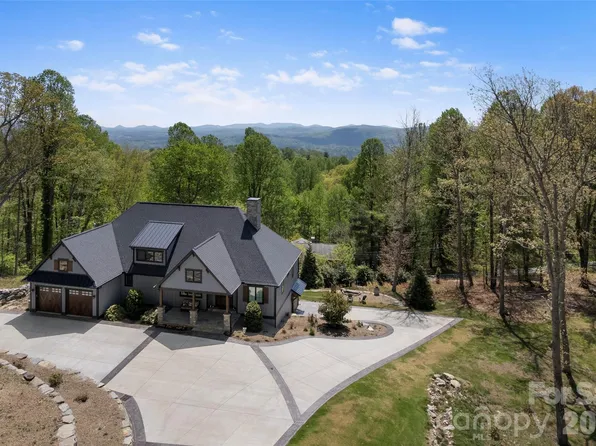 231 Tower Cir, Laurel Park, NC 28739