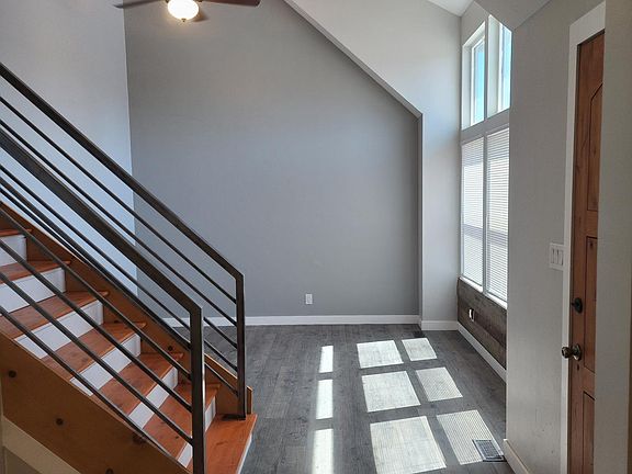 Entry with vaulted ceilings