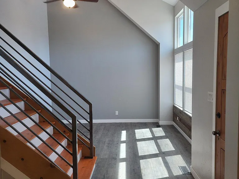 Entry with vaulted ceilings