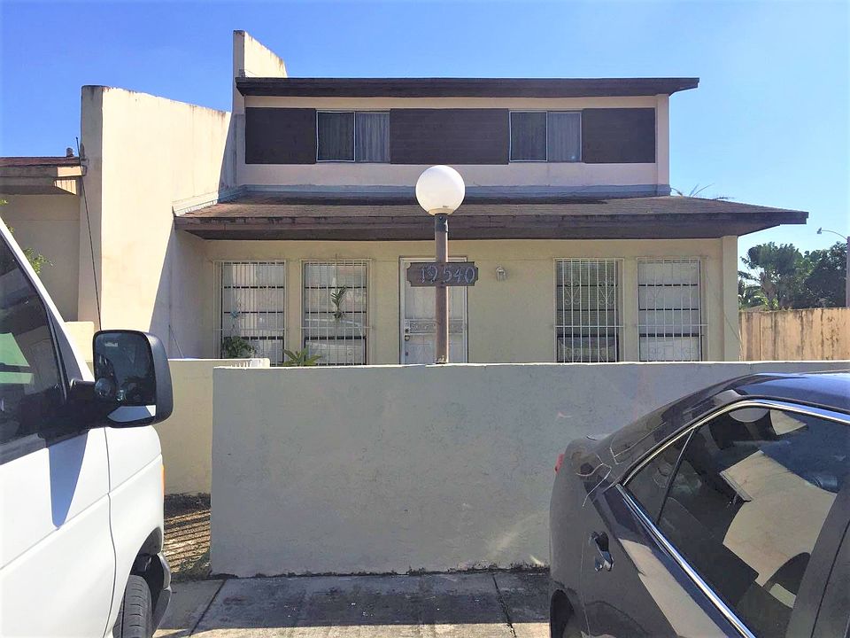 1st image of 19540 NW 55 Circle Pl