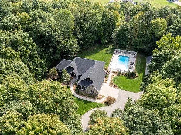 12494 60th Ave, Allendale, MI 49401