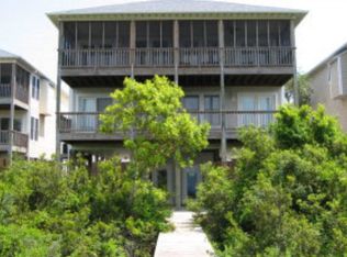 111A Bay Dr, Surf City, NC 28445