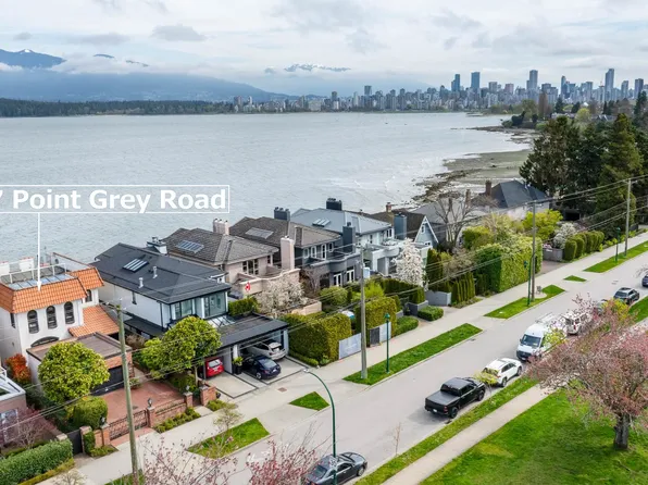 3167 Point Grey Rd, Vancouver, BC V6K 1B3