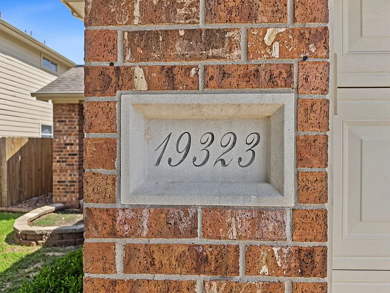 19323 Cypress Peak Ln — Photo 2