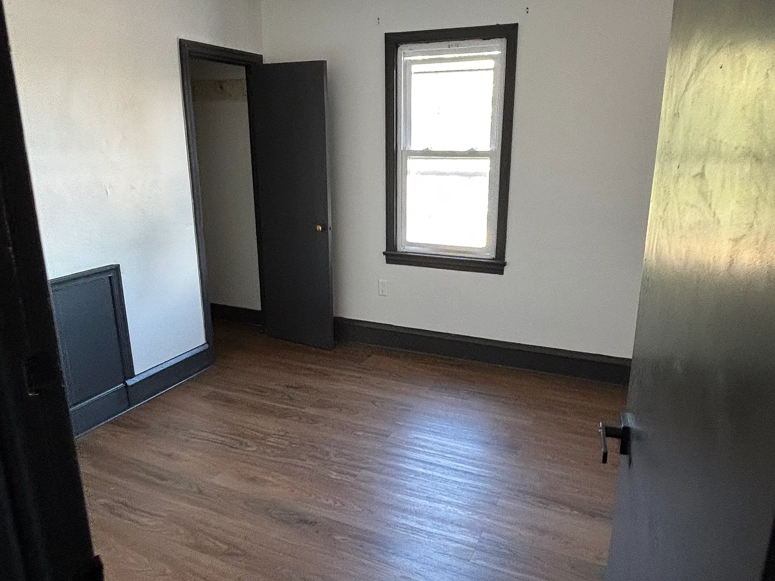 3 bed, 1.5 bath, 1200 sqft, $1,400 — Photo 4
