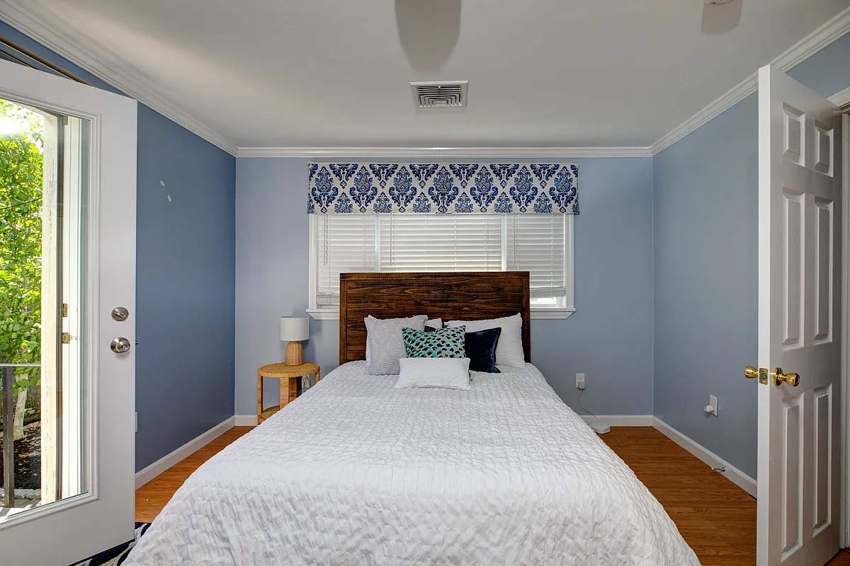 Building Photo - 43 Ellery Ave #47