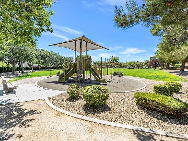 8104 Caspian Moon Dr — Photo 35