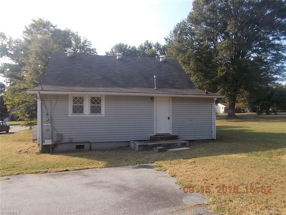 2nd image of 1010 Friendly Rd