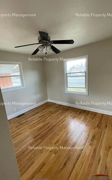 890 E John Adams Pkwy — Photo 8