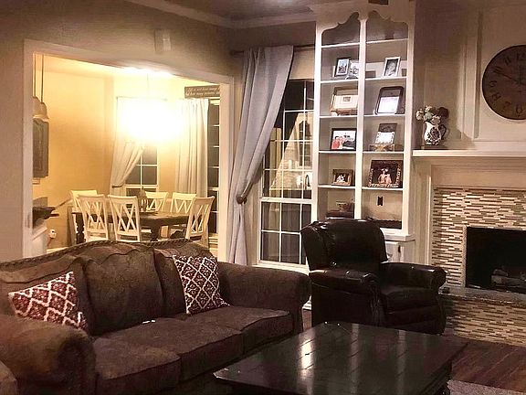 5th image of 2405 Tivoli Ter