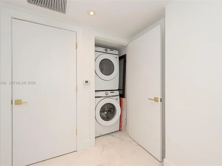500 Brickell Ave #3802 — Photo 21