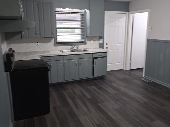 1012 Bradyville Pike