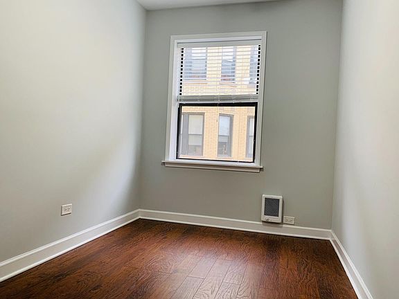 4th image of 3634 W Dickens Ave #2