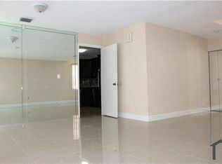 11759 SW 1st St, Pompano Beach, FL 33071