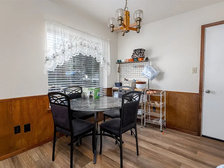2608 Belknap Ave #2608 — Photo 9