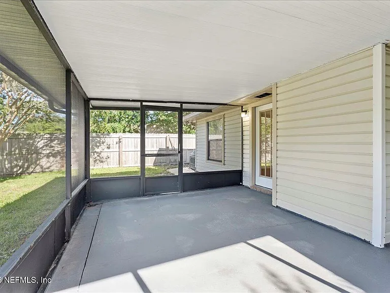 4470 Carriage Crossing Dr — Photo 19