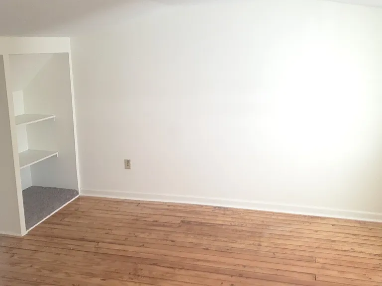 625 Southwood Rd — Photo 16
