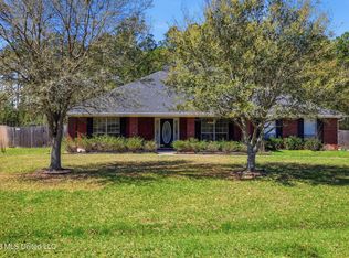 10304 Lake Forest Dr, Vancleave, MS 39565