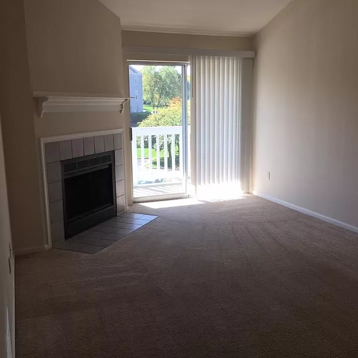14 N Burberry Dr APT 935, Madison, WI 53719 | Zillow
