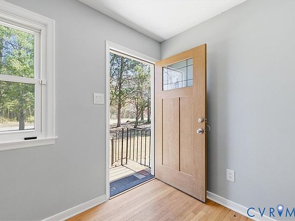 4th image of 2632 Mountain View Rd