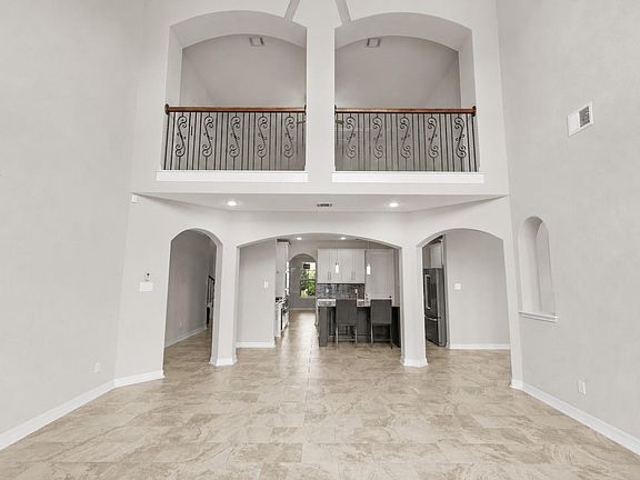 5th image of 32019 Casa Linda Dr