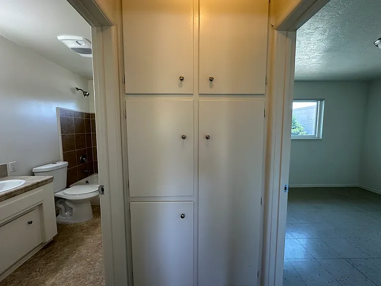 1107 E Foothill Blvd — Photo 8