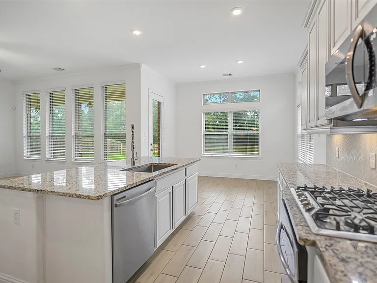 23540 Red Juniper Ln — Photo 12