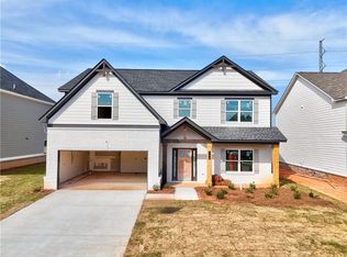 382 Eagles Nest Cir, Auburn, GA 30011