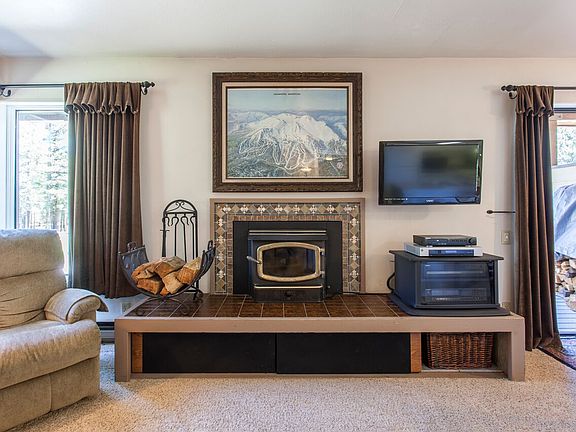 4th image of 40 Canyon Blvd #101