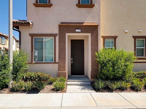 5th image of 24134 Tuscany Ave