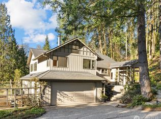 17055 37th Avenue NE, Seattle, WA