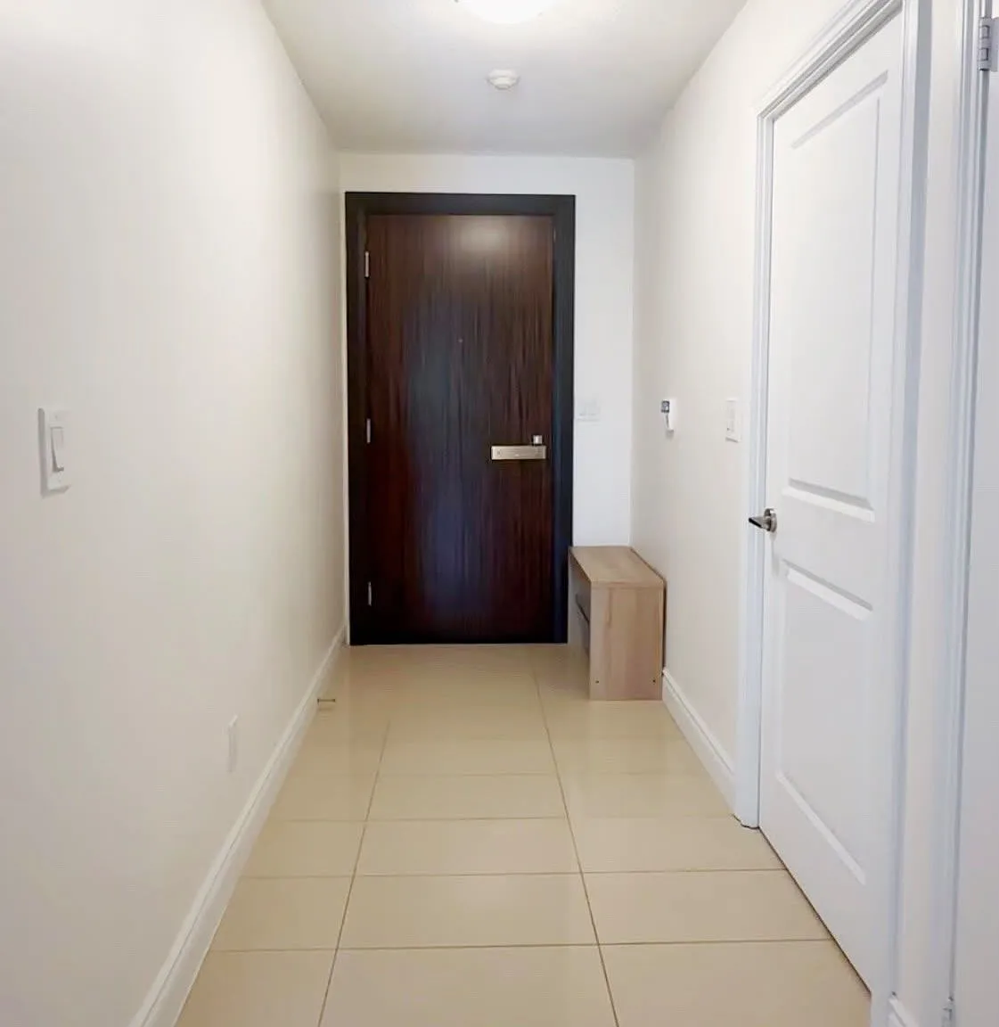 233 S Park Rd — Photo 1