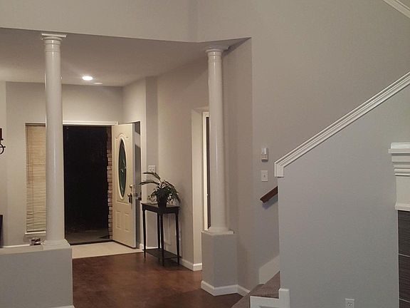 2nd image of 1145 Canoe Ln