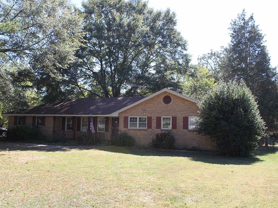 1st image of 2833 Skyland Dr